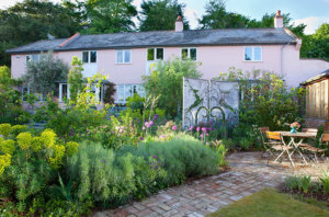 suffolk courtyard garden