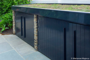 Sinuous garden design